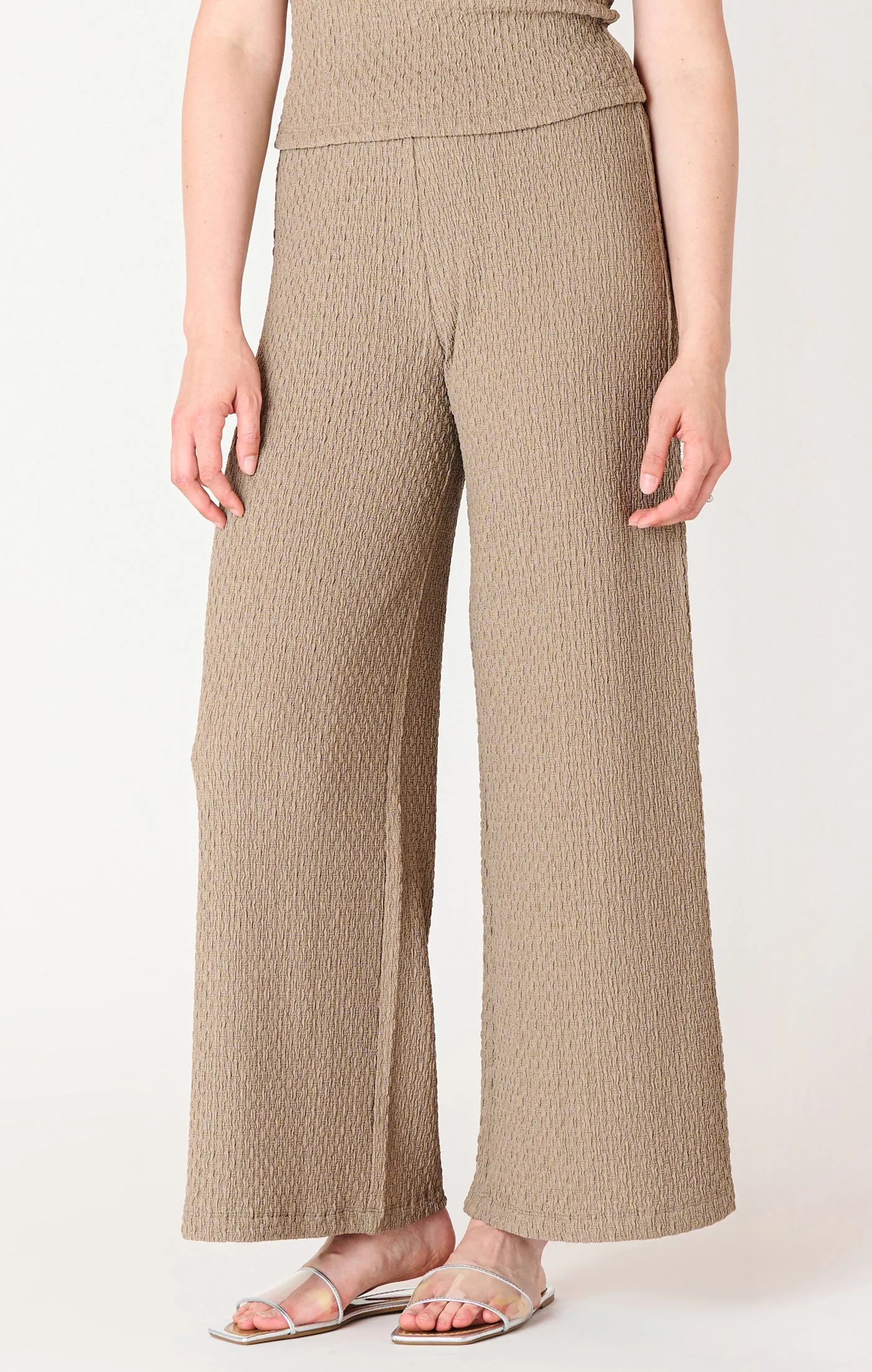 Black Tape Taupe Textured Flowy Pull On Wide Leg Pants