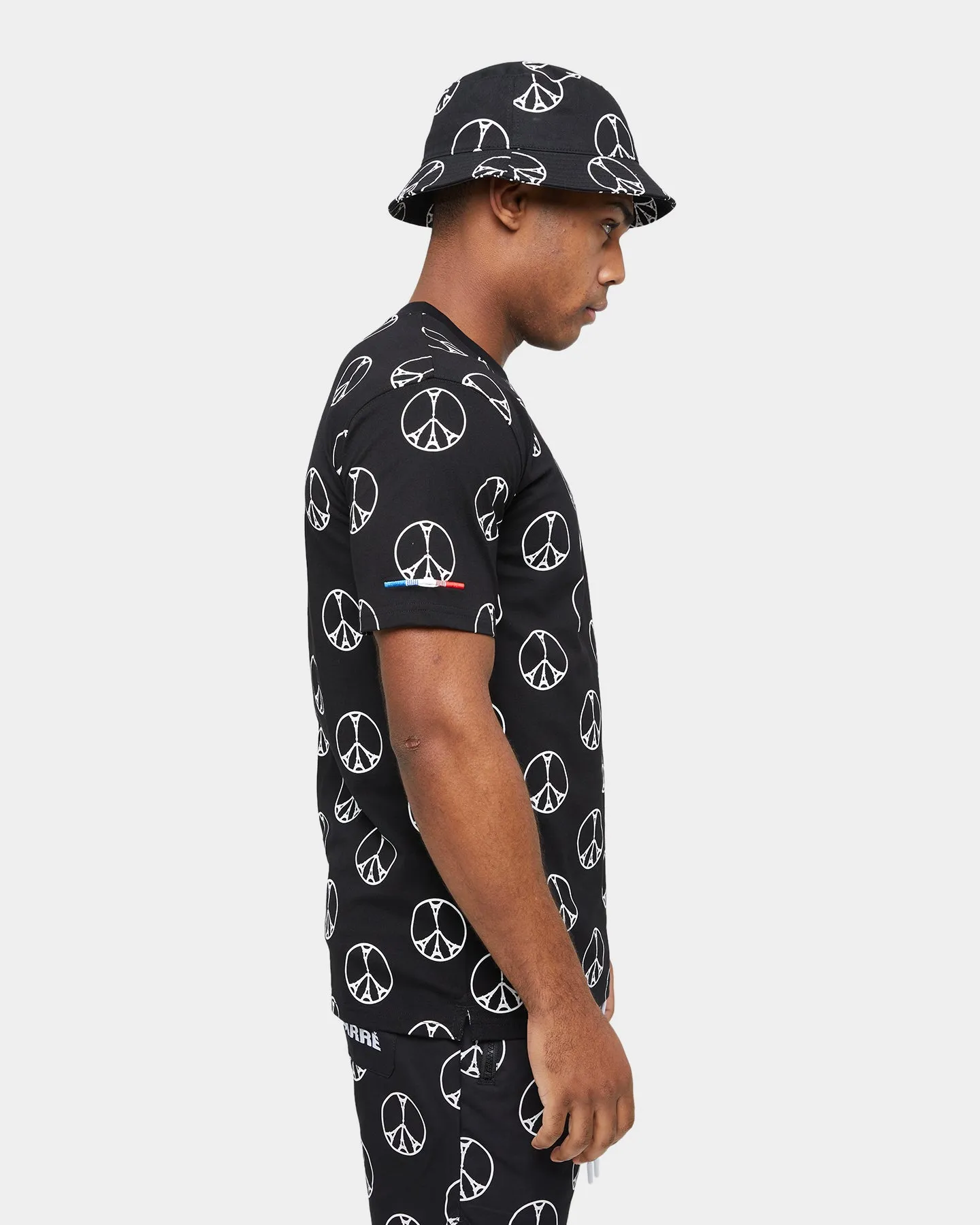 Carre Peace All Over CLS T-Shirt Black