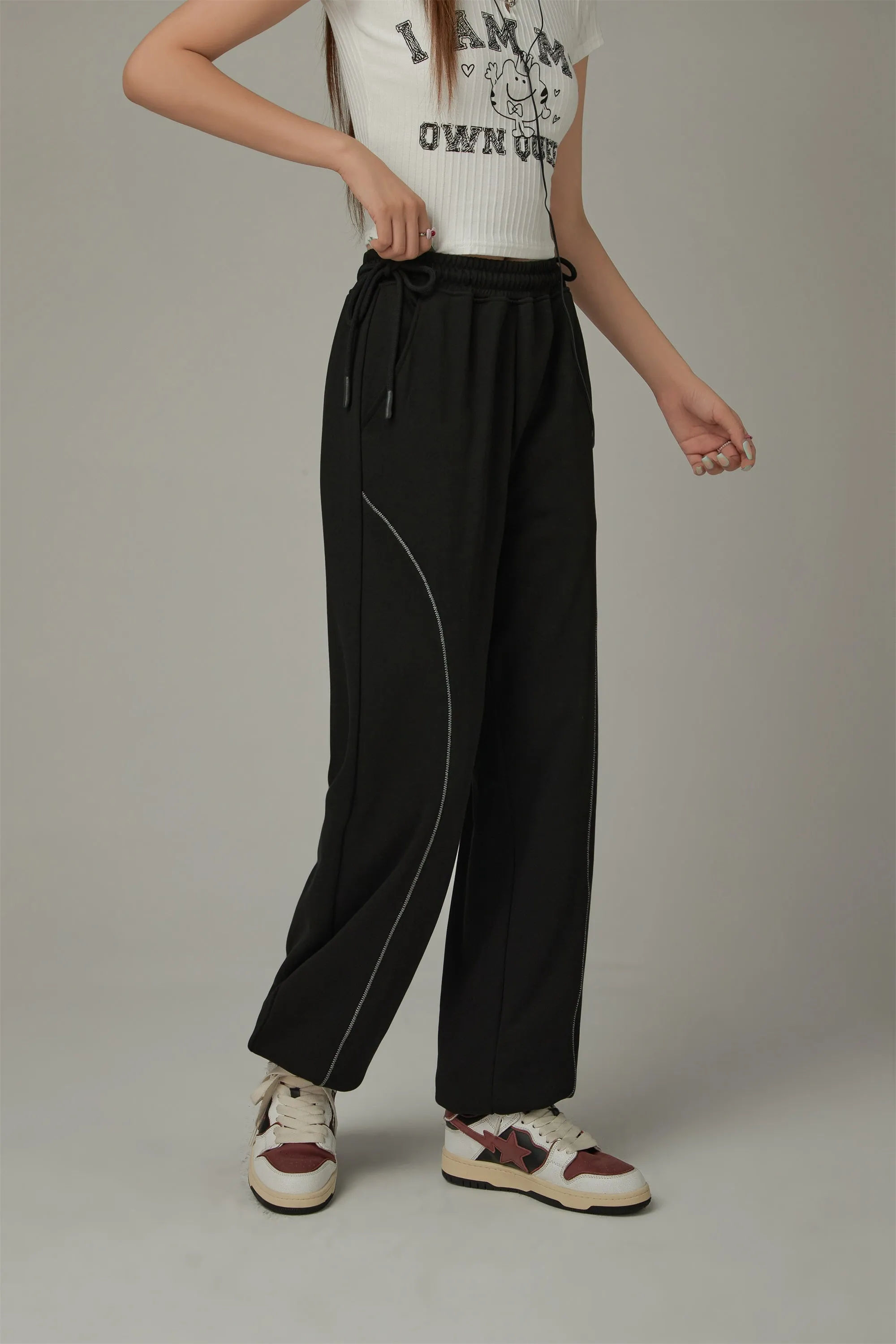 Elastic Waist Loose Jogger Pants
