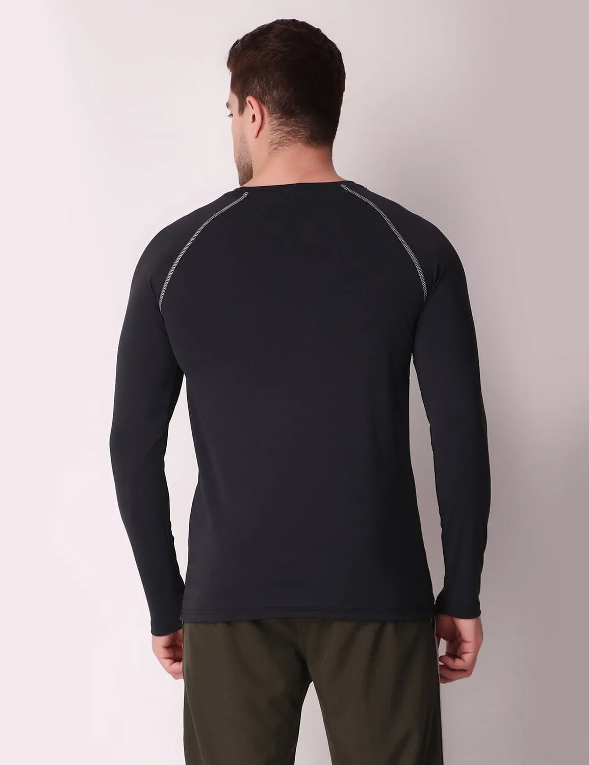 Fitinc Dryfit Stretchable Full Sleeves Black Tshirt