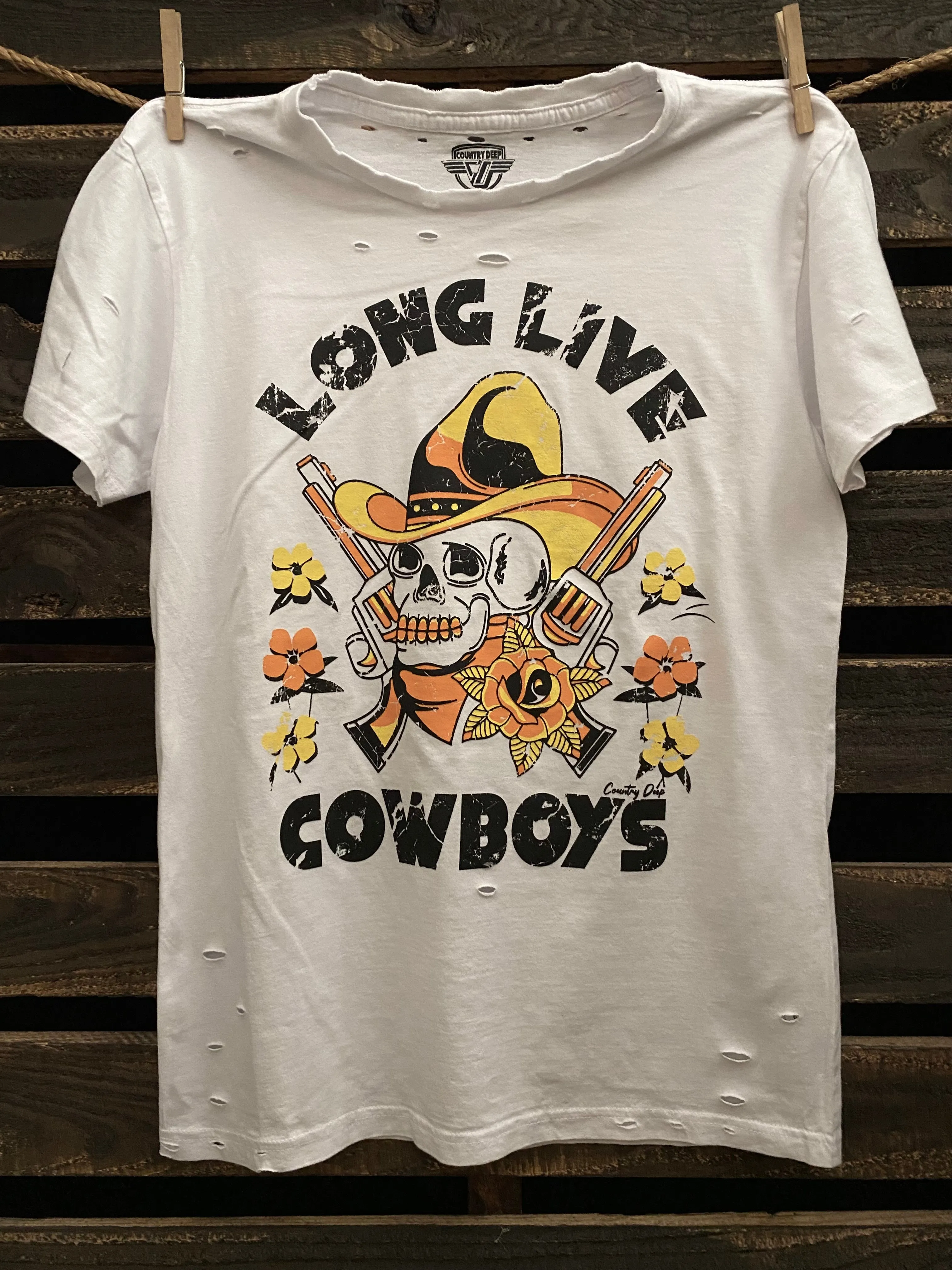 Long Live Cowboys Skull design Distressed T-Shirt