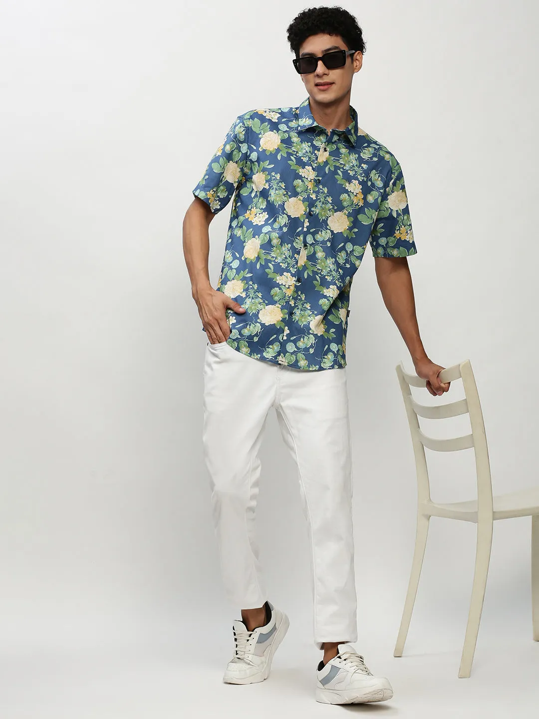 Men Blue Standard Floral Printed Cotton Slim Fit Casual Shirt