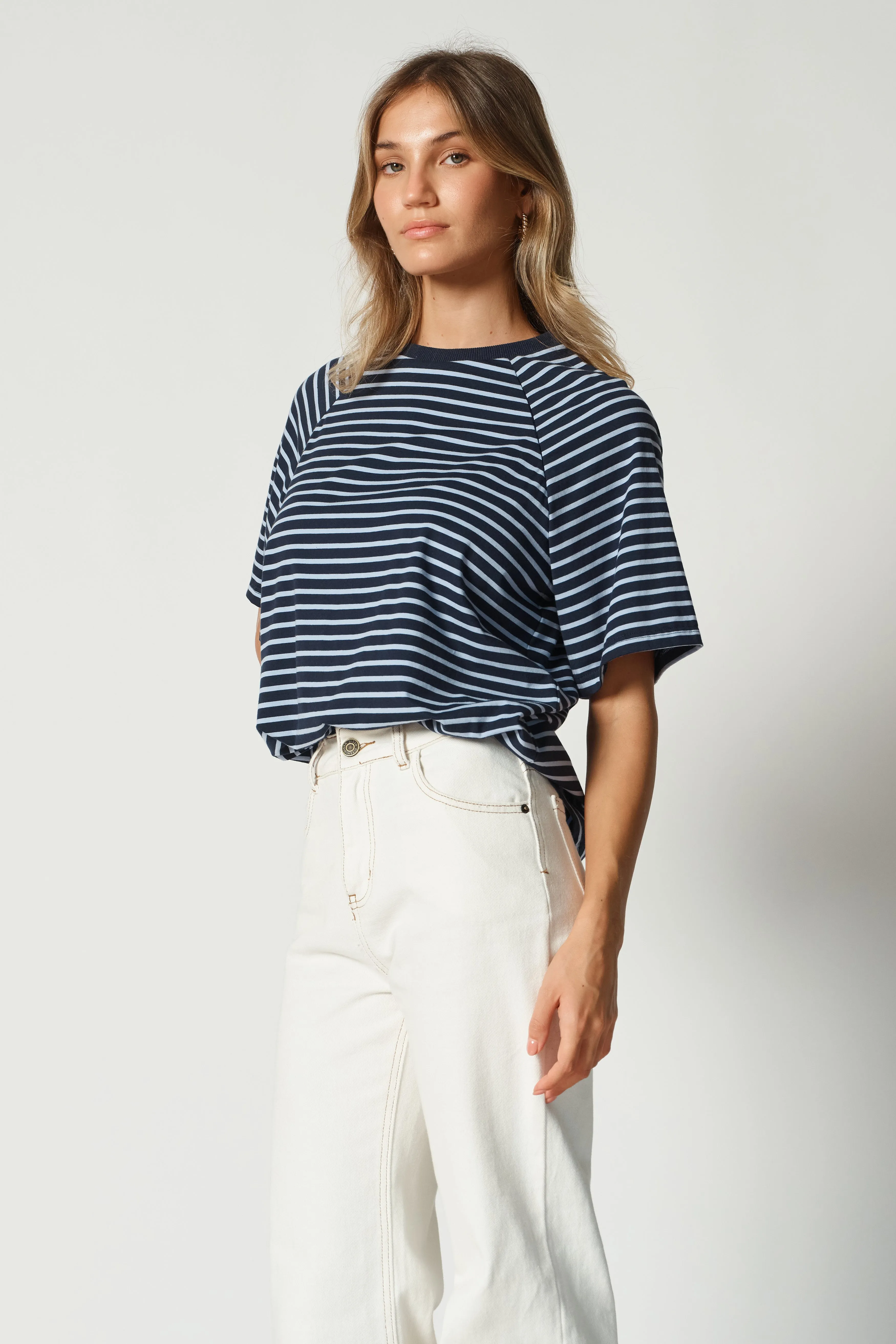 Mère Stripe Box-Cut Tee - Navy / Blue