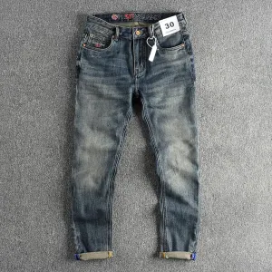 Pants: Nostalgic American Wash. Embroidered jeans. Slim Straight Leg.