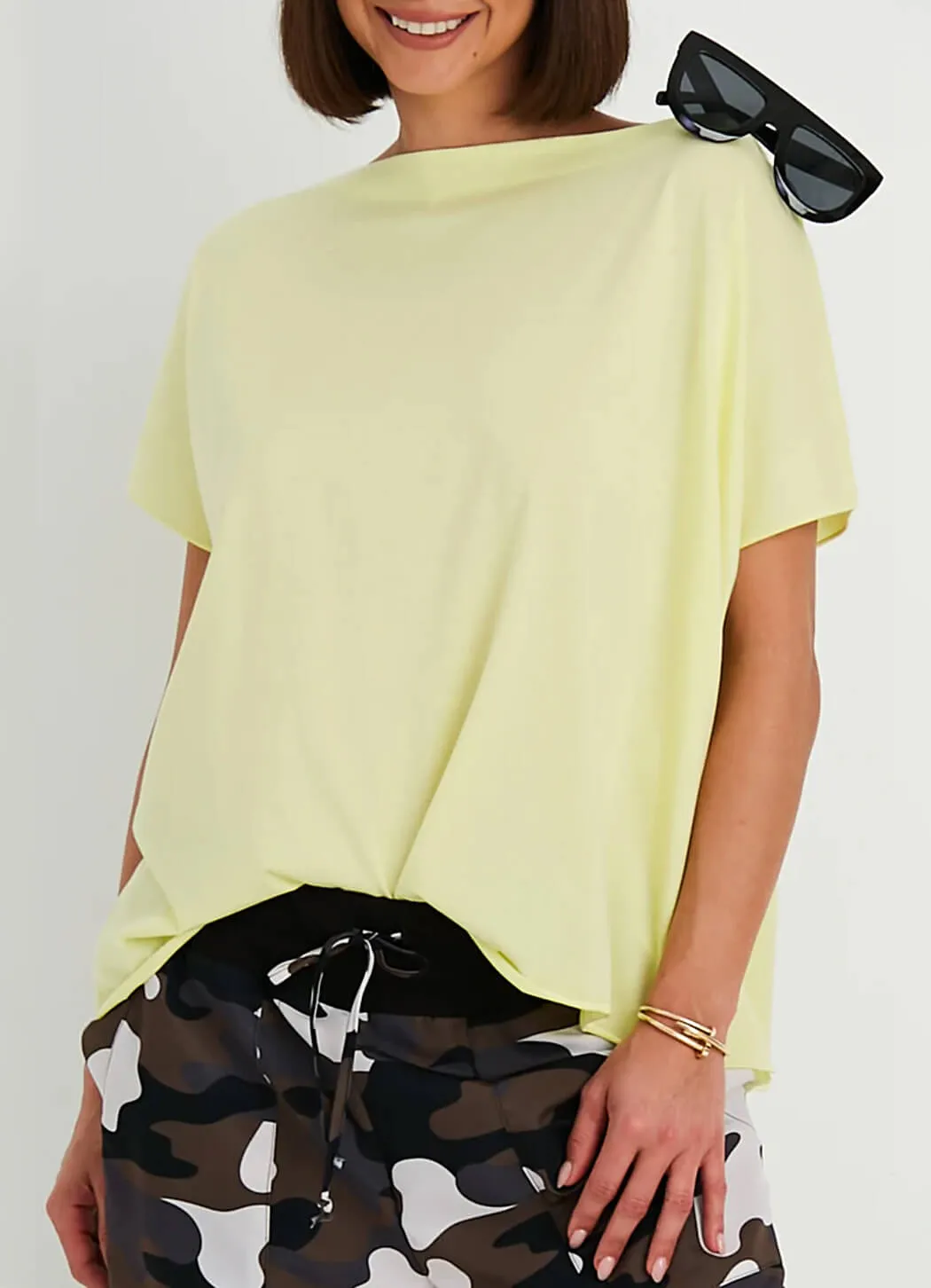 Planet Butterfly T
