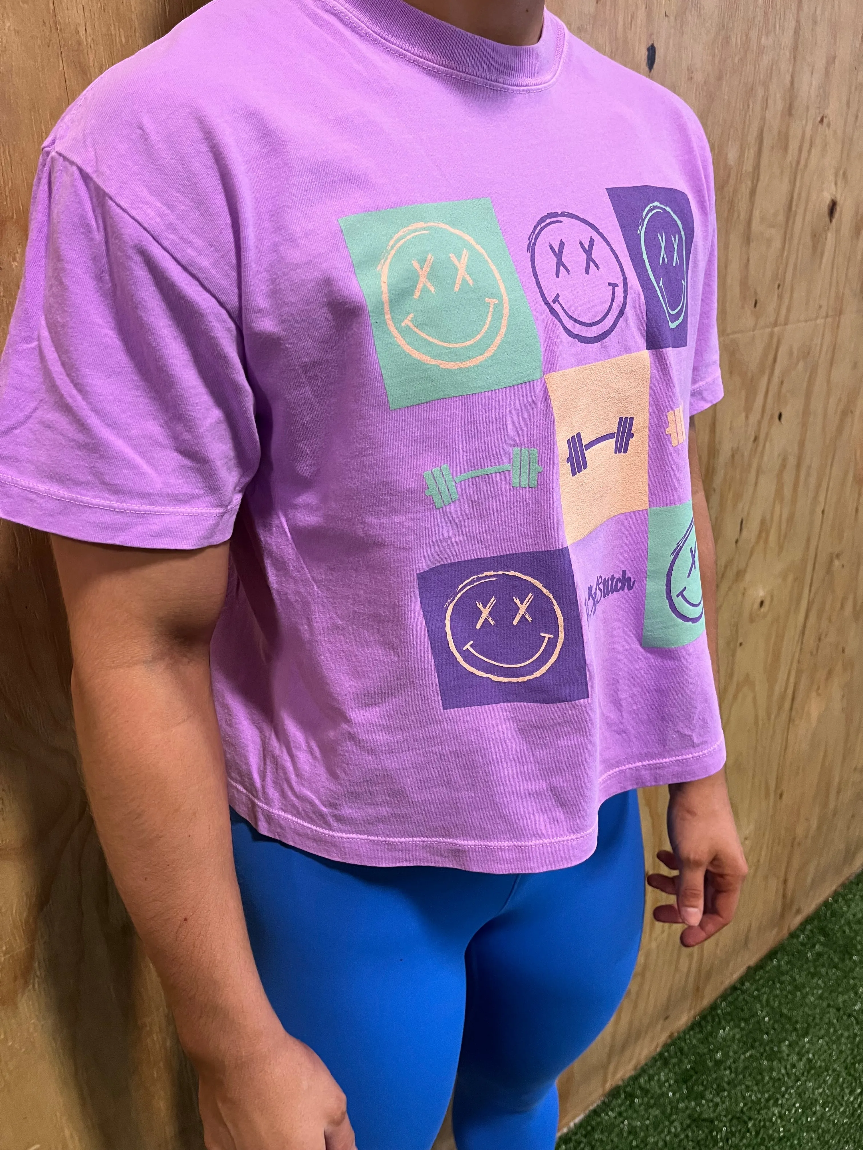 Smile and lift Boxy Crop Tee