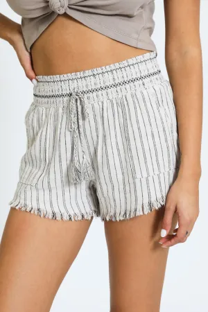 SMOCKED BEACH SHORTS - KHAKI / BLACK