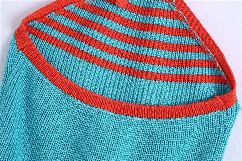 STRIPED KNITTED CROP TOP