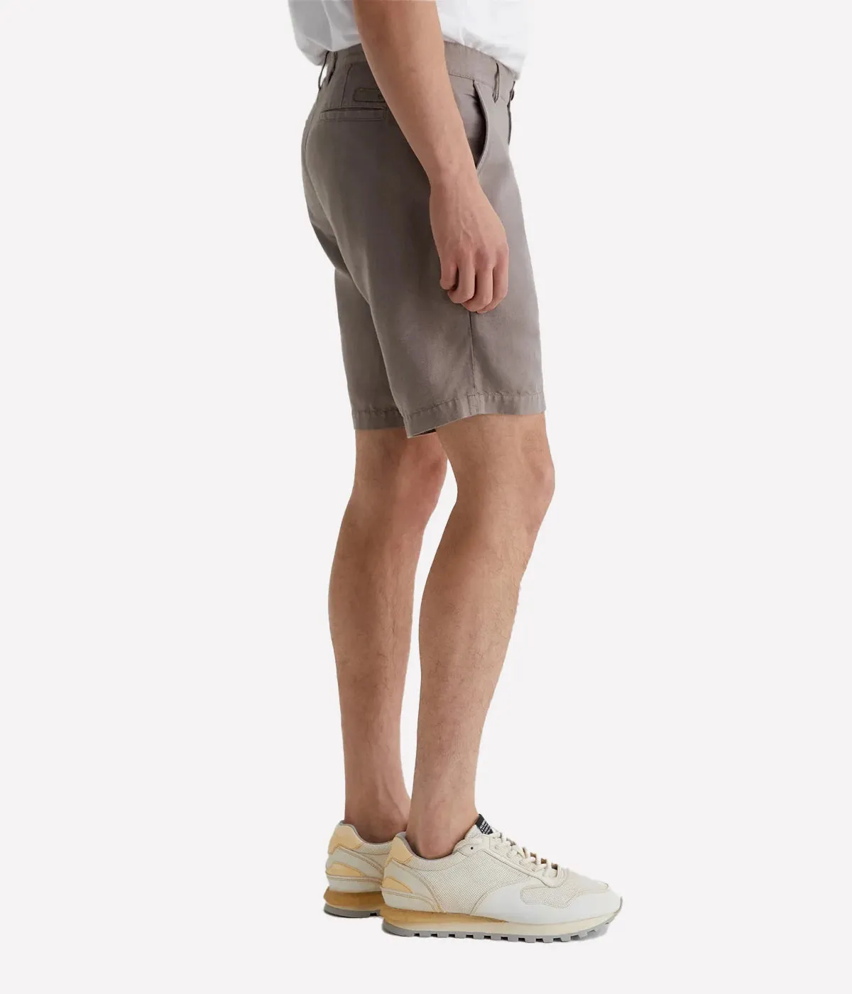 Wanderer Short in Amber Dust